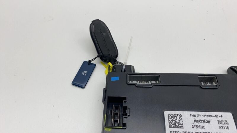 101090600F 2012-2020 Tesla Model S Body Controller Control Module 315MHZ + Smart Key Remote