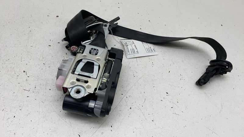 4M0.857.819 A 19-23 Audi E-Tron Quattro Left or Right Seatbelt Beat Belt & Retractor 4M0857819
