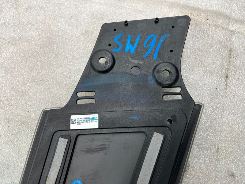 1069104-00-B ⭕ 2016-2020 Tesla Model S MS Right B-Pillar Glass Applique & Camera 1092307-00-B