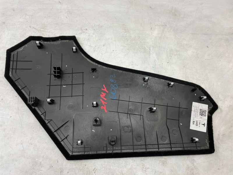 ⭕ 20-24 Model Y Front Right Center Console Side Panel Carpet Cover 149