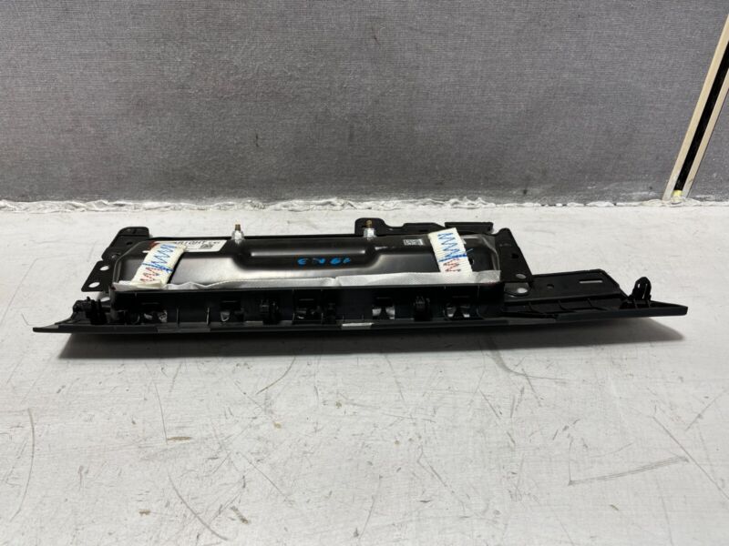 640508500F ❇️17-23 Tesla Model Y 3 Right Knee Airbag Passenger Safety Module RH OEM 1077826