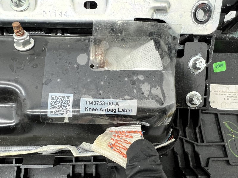 1077826-00-D 2021-2023 Tesla Model S X Plaid Front Right Passenger Knee Airbag BLACK w/ Trim
