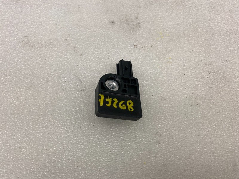100527400B ⭕12-20 Model S Front Left or Right Acceleration Crash Impact Sensor 1005274-00-B