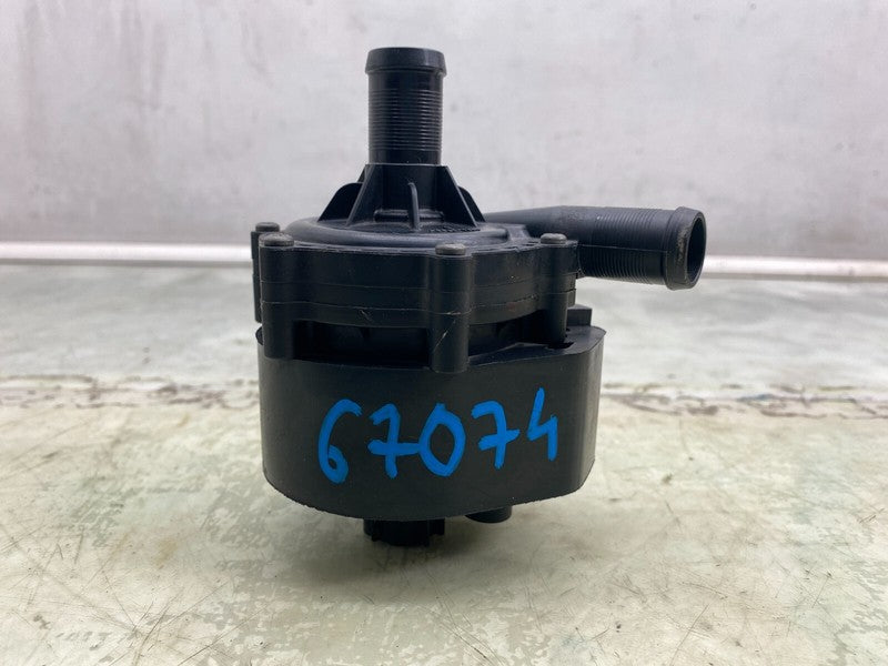 103732700F 2016-2020 Tesla Model S X Cooling System Auxiliary Water Coolant Pump FWD Assy