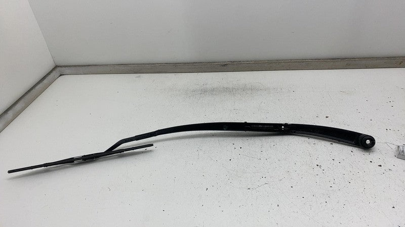 2022 2023 2024 Kia EV6 Passenger Side Windshield Wiper Arm & Blade Rig