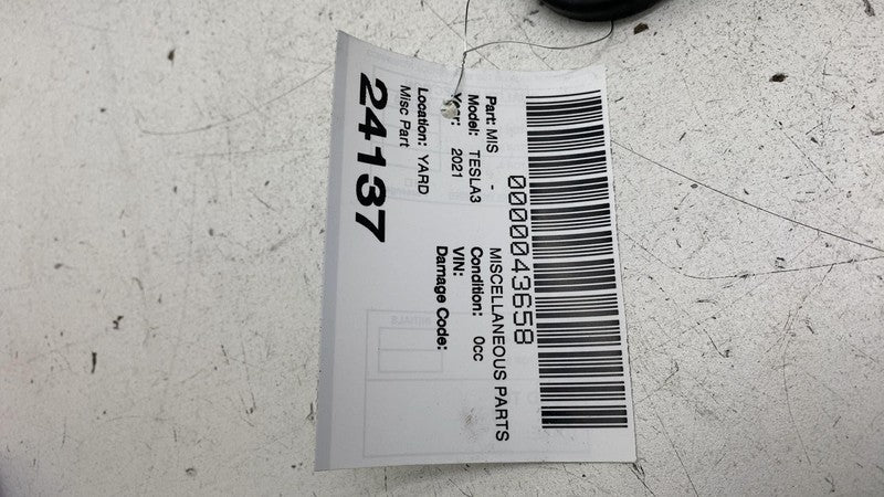 150037200A ⭕ 2017-2023 Tesla Model 3 Right Trunk Trim Support Bracket Black RH 1500372-00-A