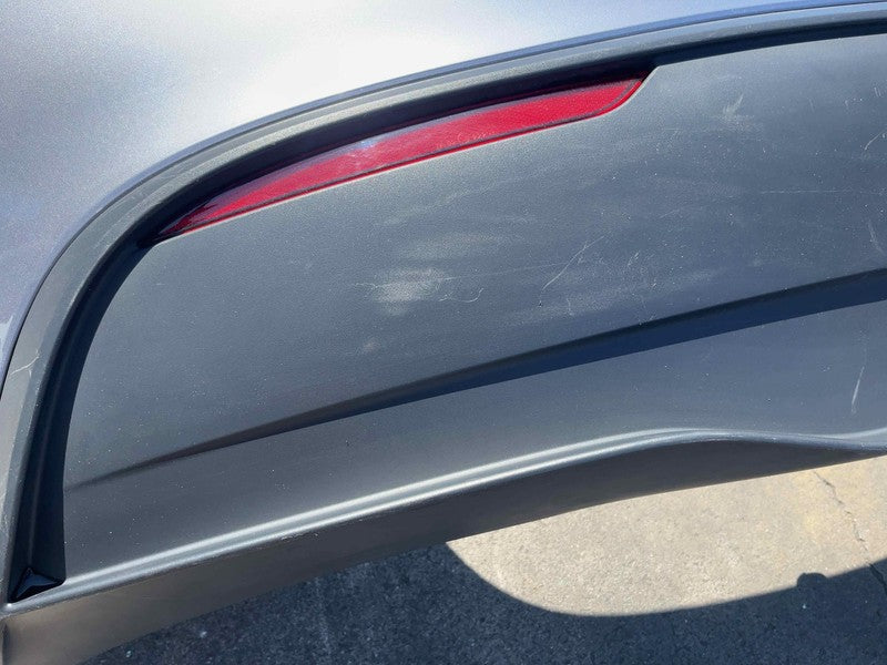 149400500B ⭕23-24 Tesla Model Y Rear Bumper Cover w/ Lower Valance Silver PN00 1494005-00-B