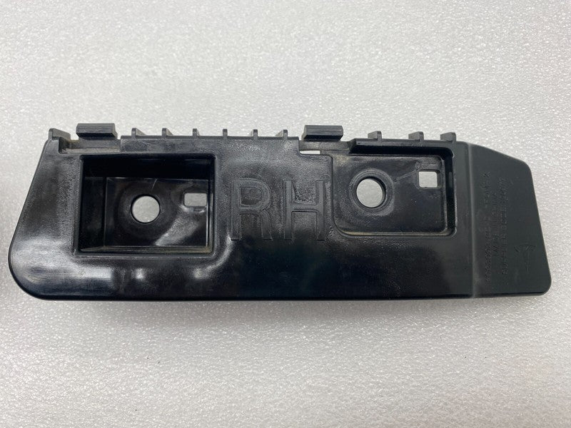 108399300D 17-23 Model 3 PAIR Rear Left & Right Bumper Taillight Mount Bracket 1083993-00-D