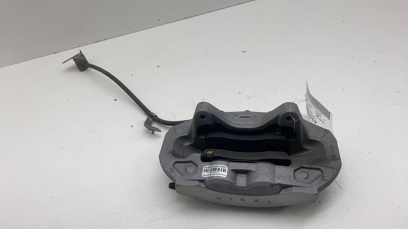 1044622-00-E ⭕ 2017-2023 Tesla Model 3 M3 Front Right Caliper w/ Brake Hose Line 1044622-00-E