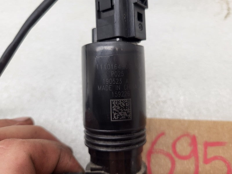 1110164 00 B ⭕2017-2023 Model 3 Y Windshield Wind Screen Wiper Washer Pump Motor 1110164-00-B