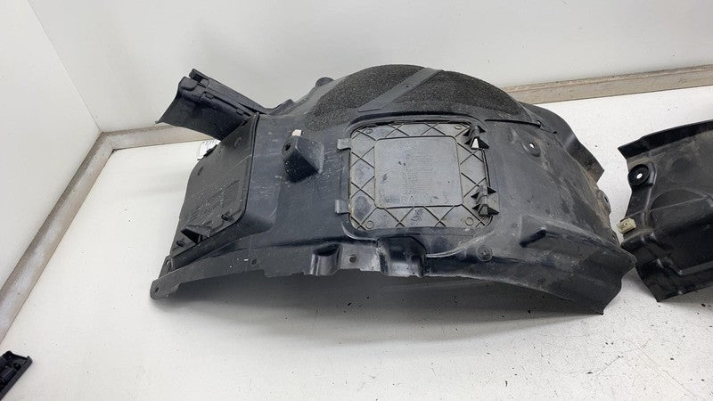 748506-13 2018-2020 BMW 530E Front Driver Side Inner Fender Liner Splash Guard Shield Left