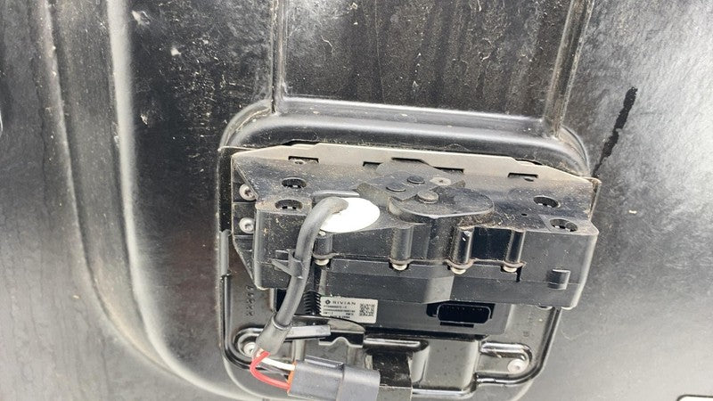 ⭕ 2022-2024 Rivian R1T Rear Left Trunk Pick Up Box Trim Cover Panel PT