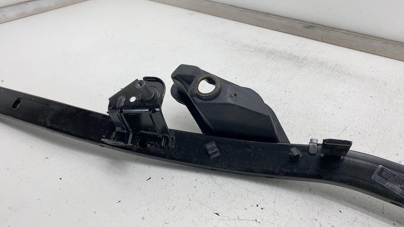 ⭕2017-2020 Maserati Levante Front Engine Strut Crossmember Mount Suppo