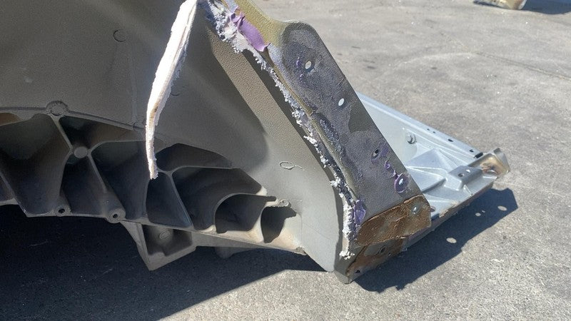 ⭕ 20-23 Tesla Model Y Rear Underbody Cast Rub Structural Assy (One-Pie