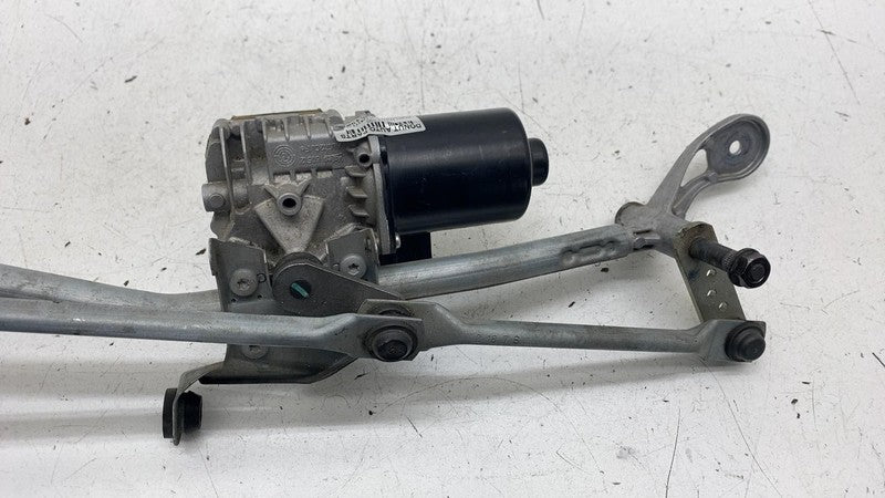 ⭕ 17-20 BMW 540i Front Windshield Wiper Motor & Transmission Linkage
