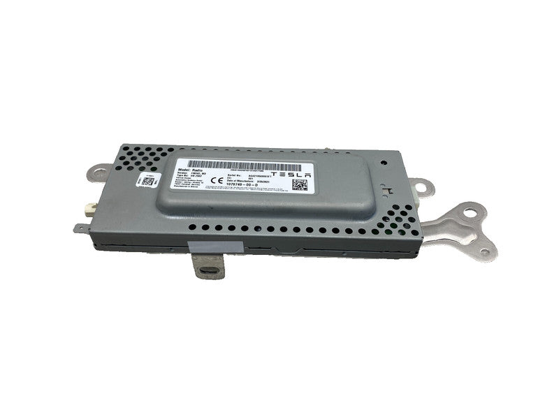 3010155 C ⭕ 17-23 Model 3 M3 Harman Becker HBZ502 Radio FM/HD Receiver Module 1079749-00-D