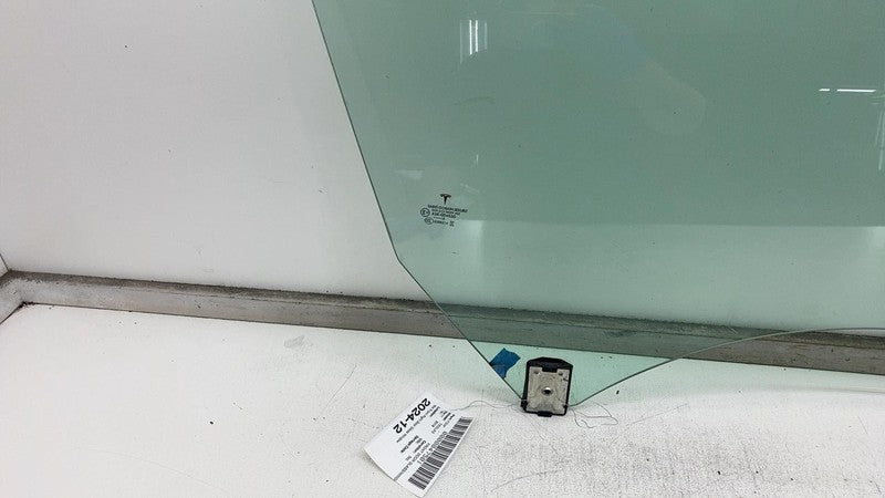 E9 43R-004530 2017-2020 Tesla Model 3 Front Passenger Door Window Glass Right RH (Single Pane)
