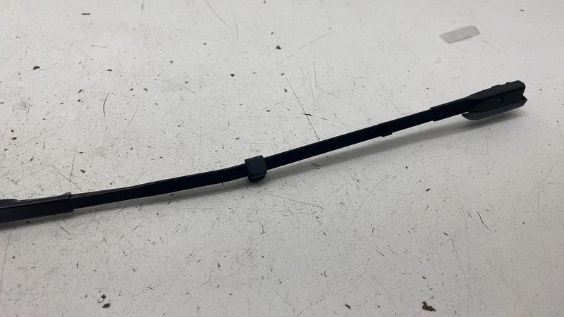 ⭕ 2022 Rivian EDV-700 Front Driver Side Windshield Wiper Arm Left OEM