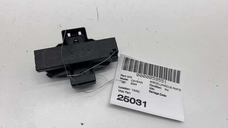 4M0 907 247 ⭕19-24 Porsche Cayenne Keyless Entry Antenna Control Module w/ Bracket 4M0907247