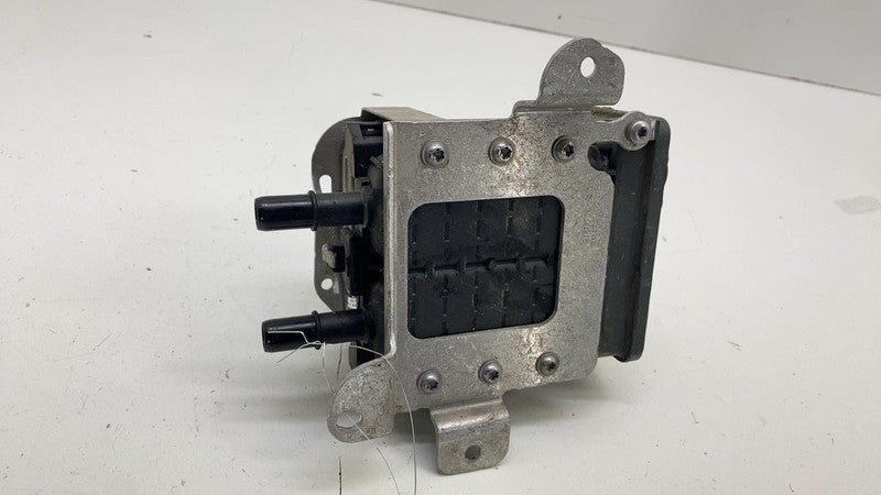 HU5A14B218AB ⭕21-24 Ford Mustang Mach-E Auxiliary Heater Control Unit Assembly HU5A-14B218-AB