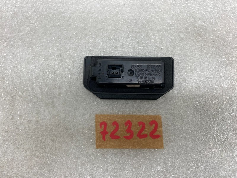 1449730 ⭕ 2017-2023 Tesla Model 3 M3 Rear Left or Right License Plate Light Lamp 1449730