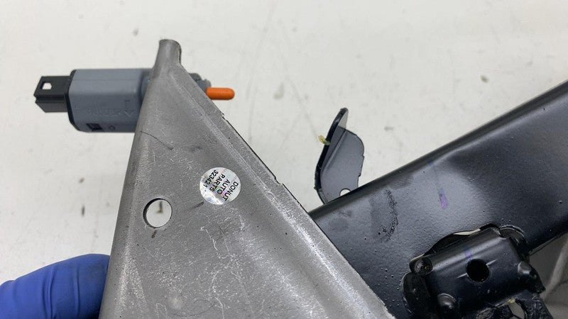 32264200 ⭕ 2021 2022 2023 Polestar 2 Front Brake Stop Pedal w/ Bracket & Sensor 32264200