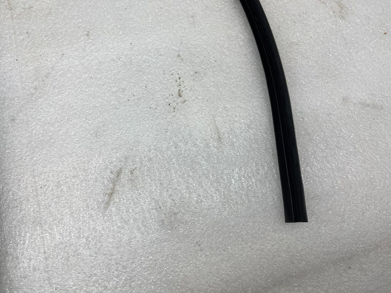 103236400C ⭕16-20 Model X Passenger Side B-Pillar Applique Glass Right w/ Seal 1032364-00-C