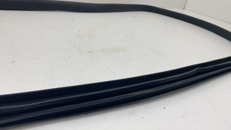 ⭕ 20-24 Model Y Rear Right Primary Body Weatherstrip Rubber Seal RH 14