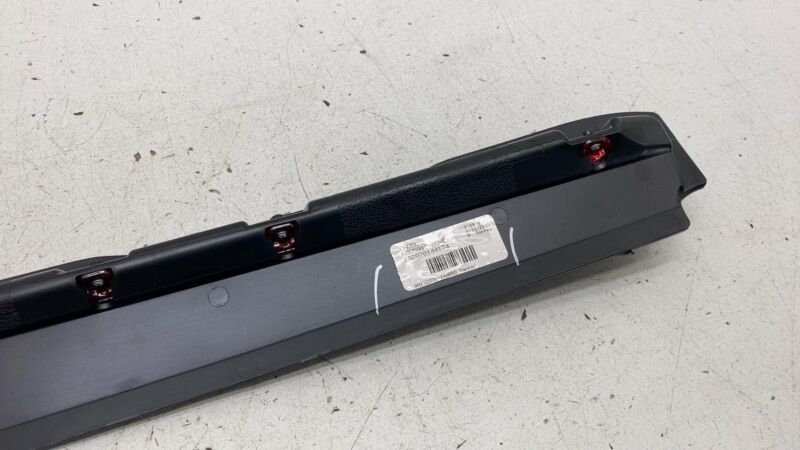 600591700E 2012-2020 Tesla Model S Rear Center High Mounted Stop Light Third 3rd Brake Assy