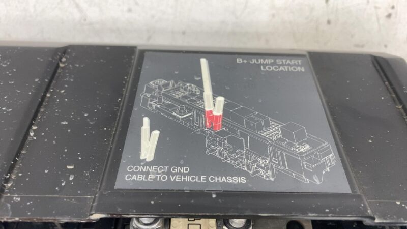103440600C ⭕16-20 Model S Front Trunk Frunk Engine Bay Under Hood Fuse Box 12V 1034405-00-F