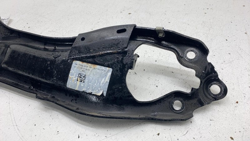 2017-2024 Chrysler Pacifica Rear Right Suspension Lower Trailing Arm R