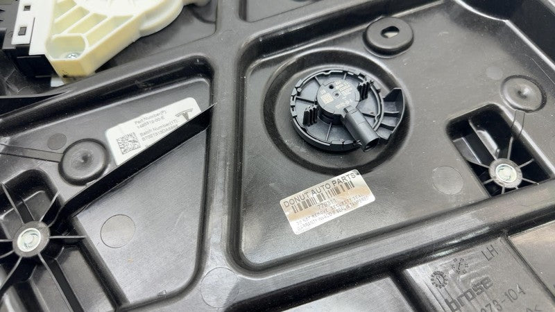 ⭕ 20-24 Tesla Model Y Rear Left Window Regulator & Motor w/ Carrier 14