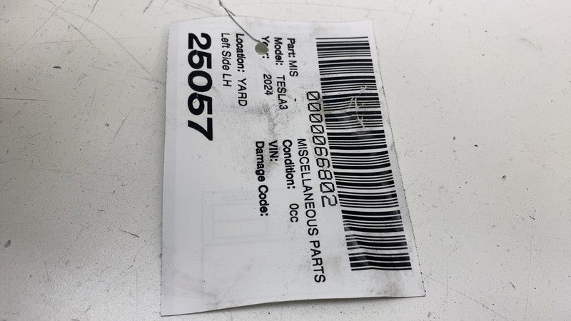 134436500B ⭕ 24-25 Model 3 Front Left Shock Strut Damper w/ Upper Bracket RWD 1344365-00-B