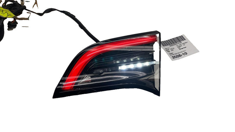 ⭕ 2017-2023 Model 3 Rear Right Inner Taillight LED Tail Lamp (3-Pin) R