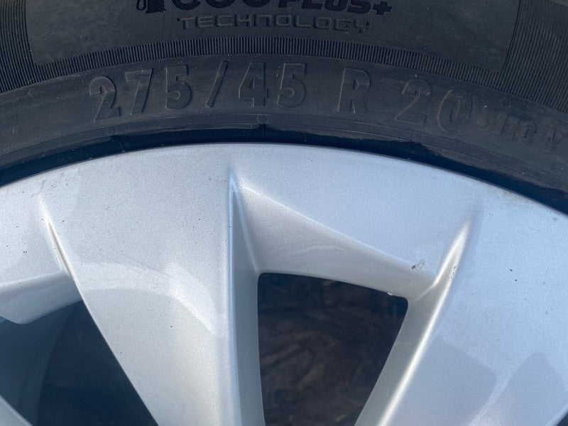 1027245 00 C 2016-2020 Tesla Model X 20" Wheel Rim 20x9.5 +40MM Continental Tire 275/45R20 x3