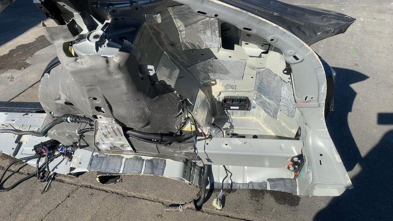 ⭕16-20 Tesla Model X MX Rear Right Quarter Fender Frame Panel Cutout Gray - PMNG