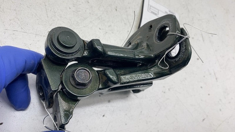 ⭕ 22-25 Rivian R1S Front Passenger Door Hinge Upper & Lower Closure Assist Right