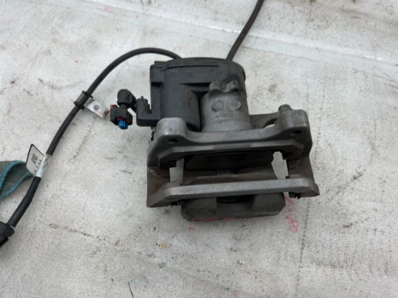2017-2022 Tesla Model 3 Y Rear Passenger Side Caliper w/ Brake Hose Line Right