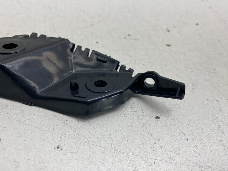 1774269 00 E ⭕ 24-26 Tesla Model 3 Front Right Fender to Bumper Fascia Bracket 1774269-00-E