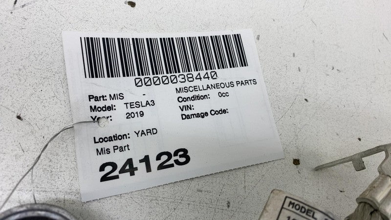 ⭕2017-2020 Tesla Model 3 Front Suspension Electrical Control Module 11