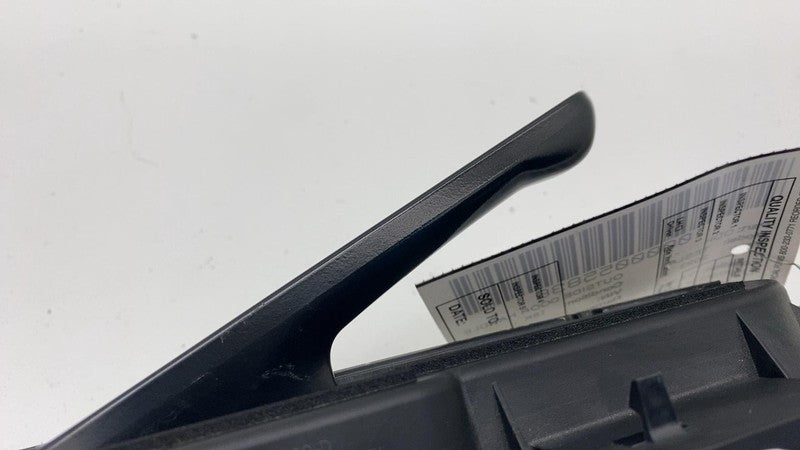 1528114-00-D 2020-2023 Tesla Model 3 Y Front or Rear Driver Left Exterior Door Handle Outside