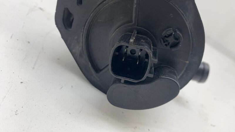 103534800C 2016-2020 Tesla Model S X Cooling System Auxiliary Water Coolant Pump FWD Assy
