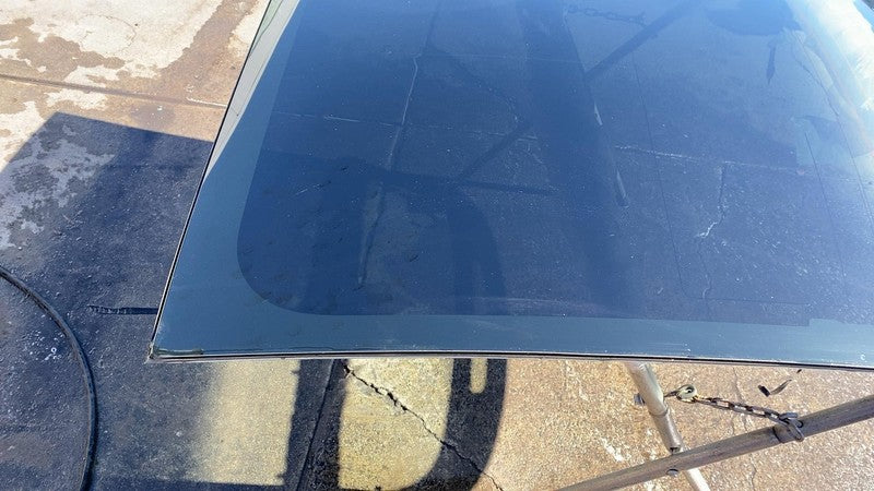 1472925 99 C ⭕ 2017-2020 Tesla Model 3 Rear Trunk Panoramic Backlite Roof Glass Back Section