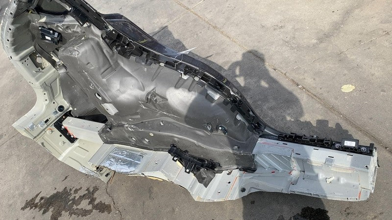 ⭕ 2016-2020 Tesla Model X Rear Left Quarter Fender Frame Panel Cutout