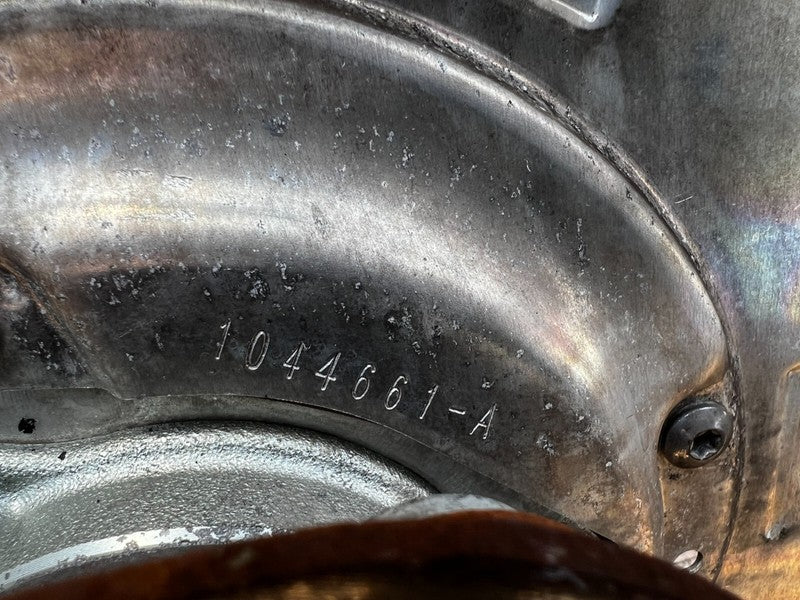104431600E 17-23 Model 3 Front Right RWD Spindle Knuckle w/ Wheel Hub & Shield 1044316-00-E