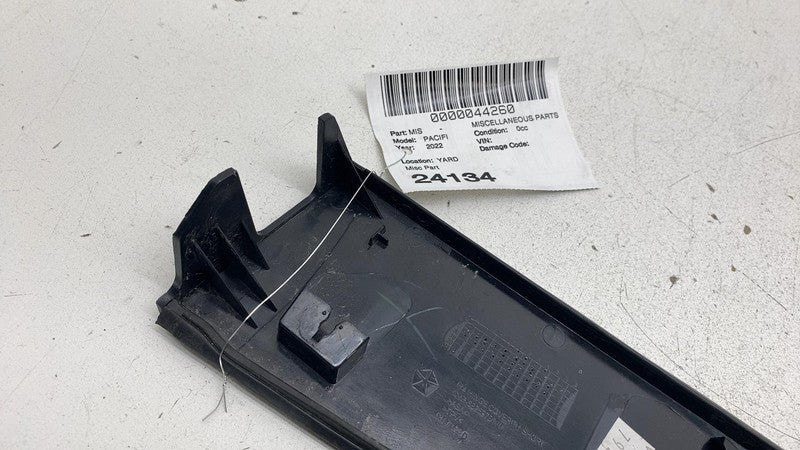 68259788AE ⭕ 17-24 Chrysler Pacifica Rear Right Roof Molding Hinge Cover Panel 68259788AE