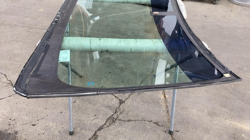 E9 43R-000495 ⭕ 2014 2015 2016 Chevy Silverado 1500 Front Windshield Glass E9 43R-000495