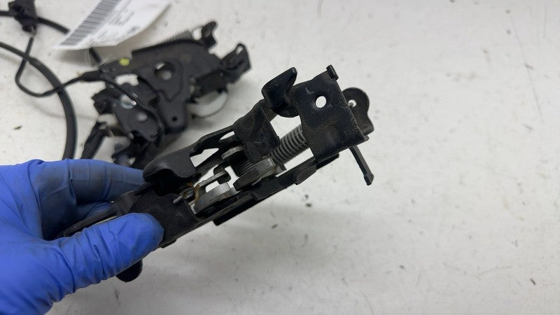 ⭕17-23 BMW 540i Front Hood Latch Latch Lock Actuator w/ Cable Assembly