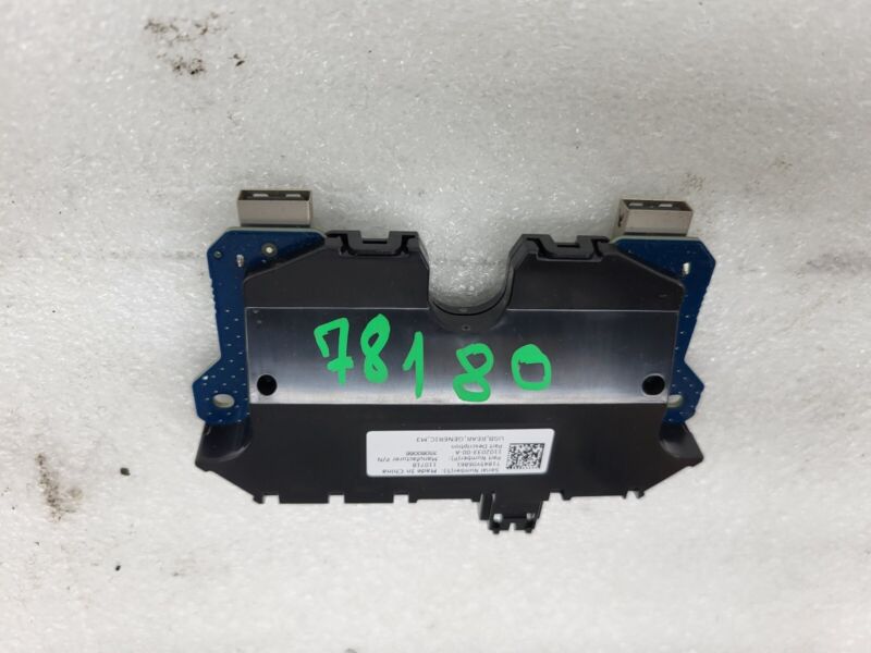 1102033 00 A 2017 2018 2019 2020 2021 2022 Tesla Model 3 Rear USB/AUX Control Unit Hub Module