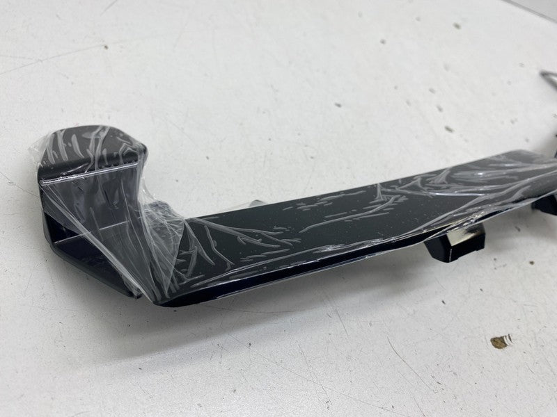 1611012 00 C ⭕ 21-25 Tesla Model S Front Bumper Upper Grille Trim V-Bar Insert 1611012-00-C